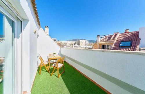 Penthouse - Private Rooftop Terrace, 2min to Beach - Foto 25