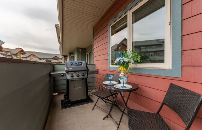 SPACIOUS 3-Br Luxury Condo | HEATED Pool + 3 Hot Tubs | Pool Table | Hm Theatre - Photo 27