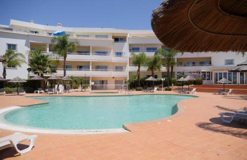 Spacious Apartment near Porto de Mos Beach, Lagos. - Photo 23