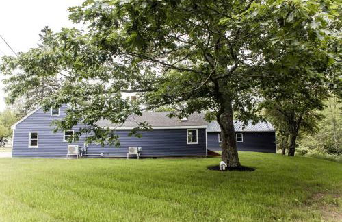Gateway to Acadia Renovated Milbridge Coastal Home - Foto 25