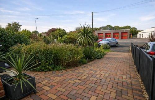 Grantham 3BR Retreat, Contractor Friendly & Parking - Foto 20