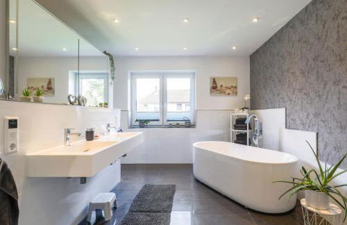 Holiday Home Sonnenschein by Interhome - Foto 59