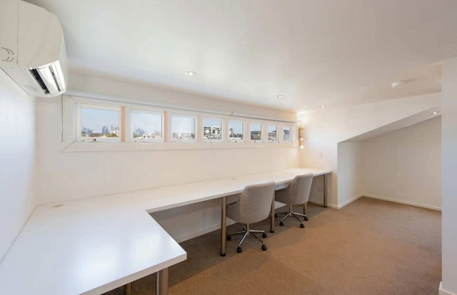 Renovated 3 Bedroom Family Home in Richmond With Parking - Foto 12