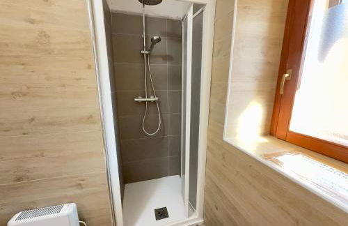 Near the Cable Cars with Views of the Lake - Foto 21