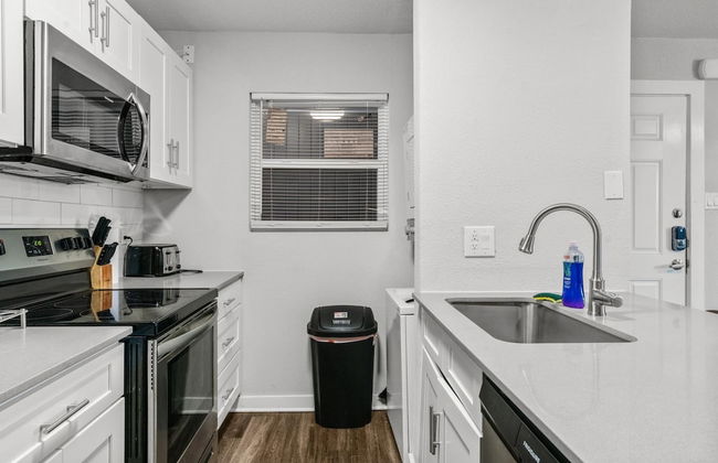 Modern 2BR Near UT Hyde Park Evonify - Foto 38