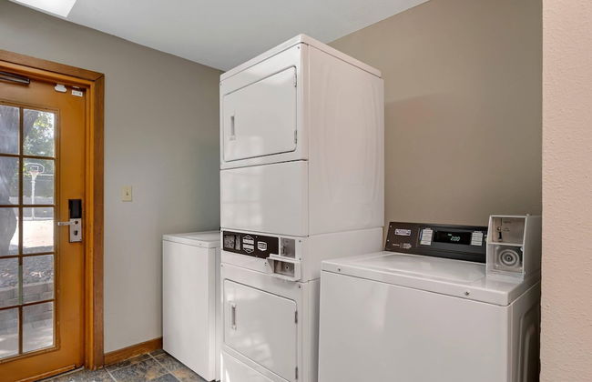 MainStay Suites Springfield South - Battlefield Rd - Foto 59