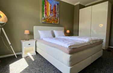 Zentraler Altbaucharme mit Blick über die Stadt - Foto 9