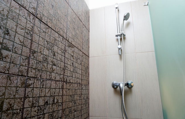 Tranquil 1BR GP Plaza Apartment - Photo 27