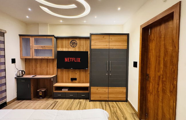 HomeEscape Luxe 2BHK Penthouse Near LIG - Foto 7