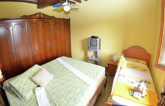 Casale on the Hills Between Lucca and the Sea, With Garden and Swimming Pool - Photo 9