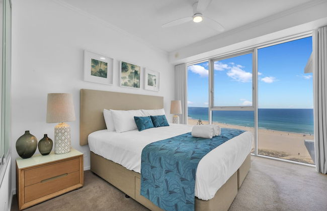 Reflection Tower Two - Foto 18