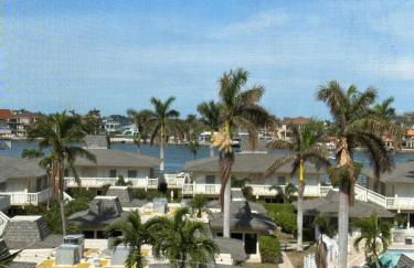 Olde Marco Inn - Photo 7