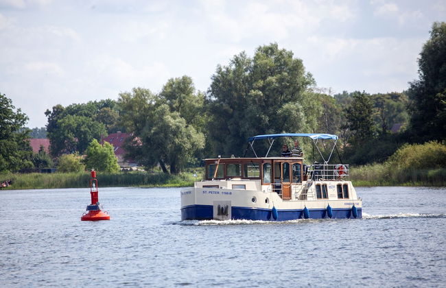 Boats & Yachts at Malchin Harbor by Kuhnle‑Tours - Foto 18