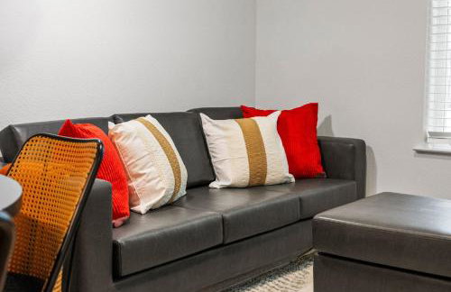 2Beds|2 Baths|Near Reunion & Aquarium|Free Parking - Foto 37