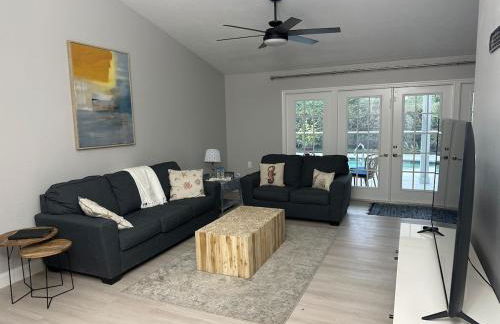 Florida house, 4br 2bt with private pool oasis - Photo 27