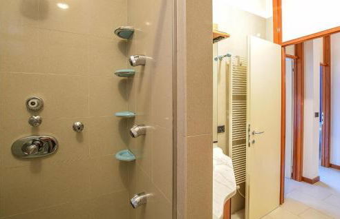 Amazing Apartment In Lignano Sabbiadoro - Foto 24