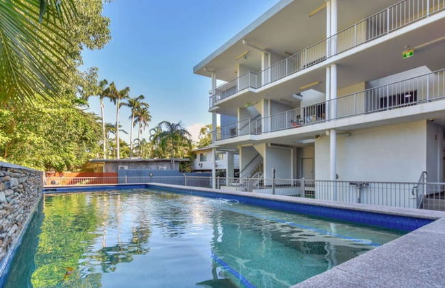 Yanti at Nightcliff Foreshore Pool Shops Cafe - Foto 37