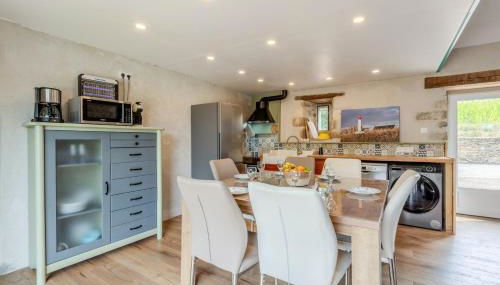 Le gîte de Saint Mathieu, longère pleine de charme au bout du monde ! jacuzzi extérieur vue sur la campagne, salle de billard - Photo 4