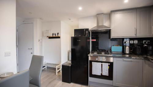 Cozy 2 Bed Flat in Town Centre - Foto 3