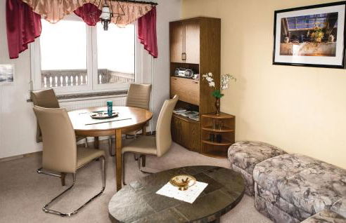 Nice Home In Wasungen With Wifi - Foto 3