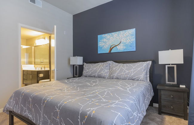 Luxury Med Center Fully Equipped King Sized Bed Condos - Foto 13