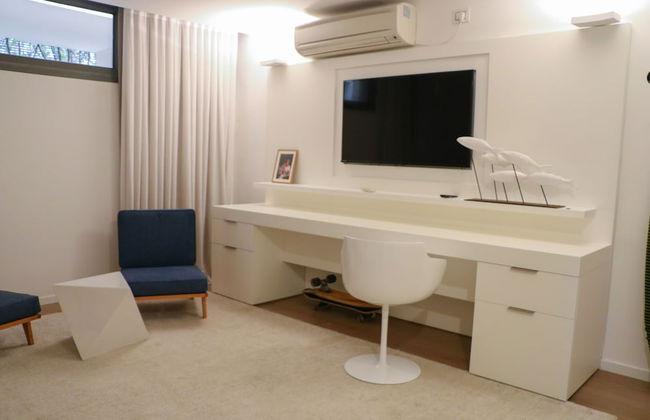 Luxurious Coastal Villa with Pool - Foto 27