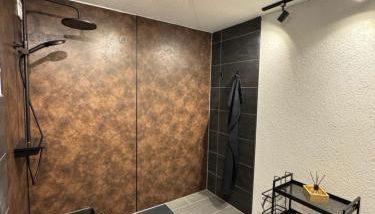 Emelies Sonnenwohnung mit Balkon - Foto 5