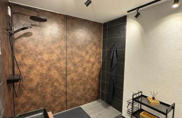 Emelies Sonnenwohnung mit Balkon - Foto 5