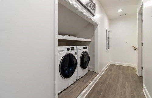 New Home in MidTown- Sleeps 11 For Rent in Atlanta - Foto 35