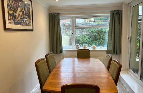 One Queens Gardens, Sea View Apartment, Eastbourne. - Foto 2