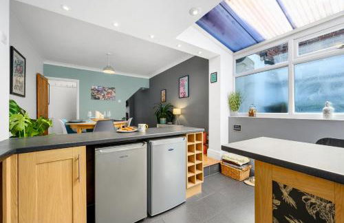 No24Sandbach - Home from Home - Exclusive Dog Friendly House & Garden - Photo 5