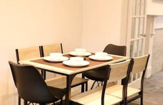 Charming 3 Bedroom Property FREE WiFi & Parking - Foto 27