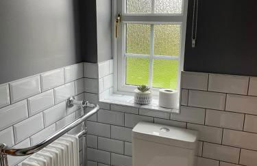 Eastfield Cottage Free Parking And Ev Charger - Photo 17