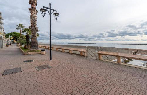 Bilocale Fronte Mare e Parcheggio Privato - Foto 8