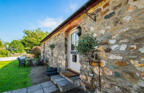 Cosy Farm Conversion In The Heart Of Pembrokeshire - Photo 1