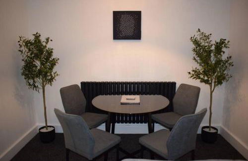 The Little Luxury Getaway! - Foto 28