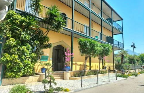 Pietrasantamare - Foto 1