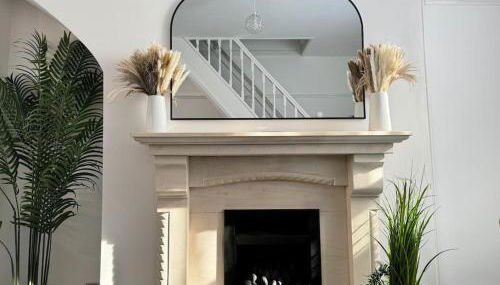 TV in Every Room Free Parking - Foto 2