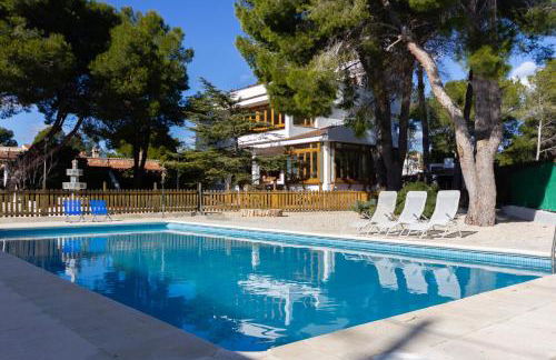 INNOUTHOME Gran casa y piscina torrente - Foto 1