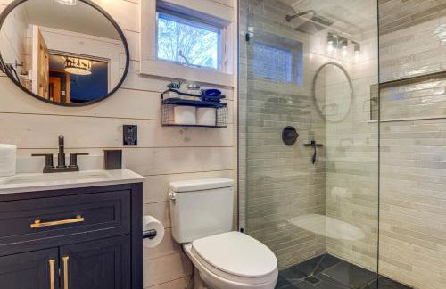 Hike, Ski and Relax Renovated Retreat in Wilmington - Foto 19