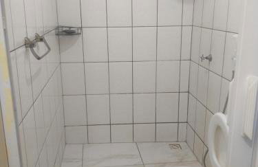 Apartamento 2 Quartos com Garagem e Ar Condicionado próximo do centro 3km - Foto 18