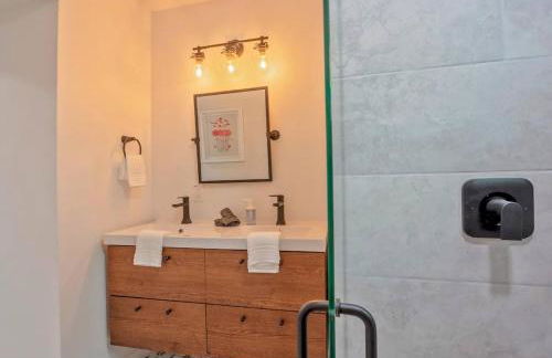 Casablanca in The Hghts-Hot Tub Bikes Chill Vibes - Foto 35