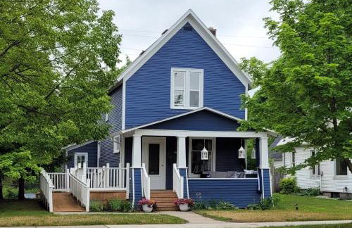 The Blue House on Front Downtown Traverse City - Foto 1