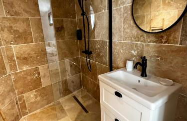 Le Donjon de Lily - Cœur de La Cité Médiévale - Foto 36