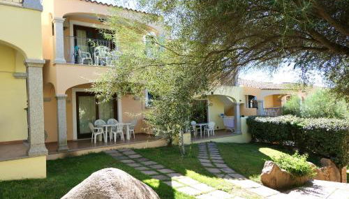 Residence con piscina a Badesi, appartamenti con WIFI e A.C - Foto 3, Garden