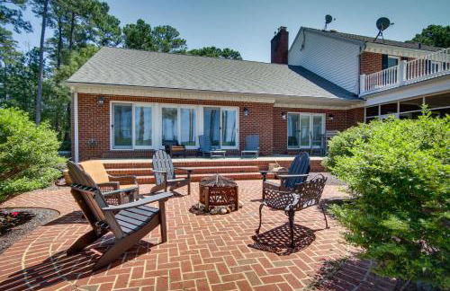 Waterfront Cambridge Gem with Hot Tub, Pool and Dock! - Foto 38