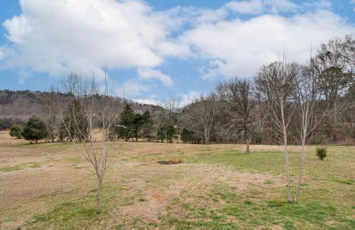 Spacious Fishing Getaway by Lake Guntersville! - Foto 30