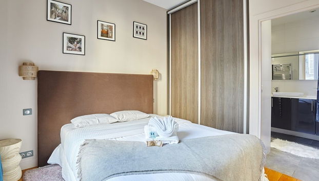 Superb Apartment Avenue Montaigne/saint Honore - Foto 5, Habitación