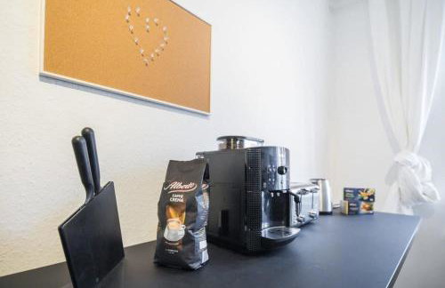 Spacious Two BR Close To Stadtpark and Street Parking - Foto 16