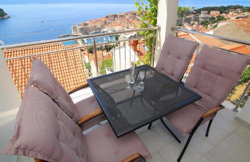 Exclusive Old Town and Sea View Apartments - Photo 6